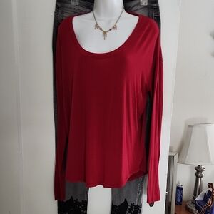 NW/OT Sophia Vergara Women's Red Long Sleeve Thumb hole Top size medium